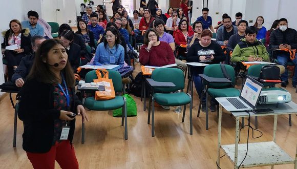 Arica: Profesionales de la red asistencial actualizan conocimientos sobre transmisión vertical de VIH y sífilis