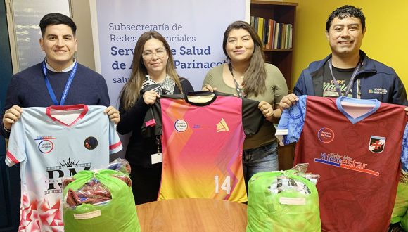 Servicio de Salud Arica y Parinacota entregó ropa deportiva a equipos de fútbol de funcionarias y funcionarios